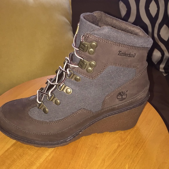 Women’s Timberland Boots 
Dark brown / Nubuck - Picture 3 of 6